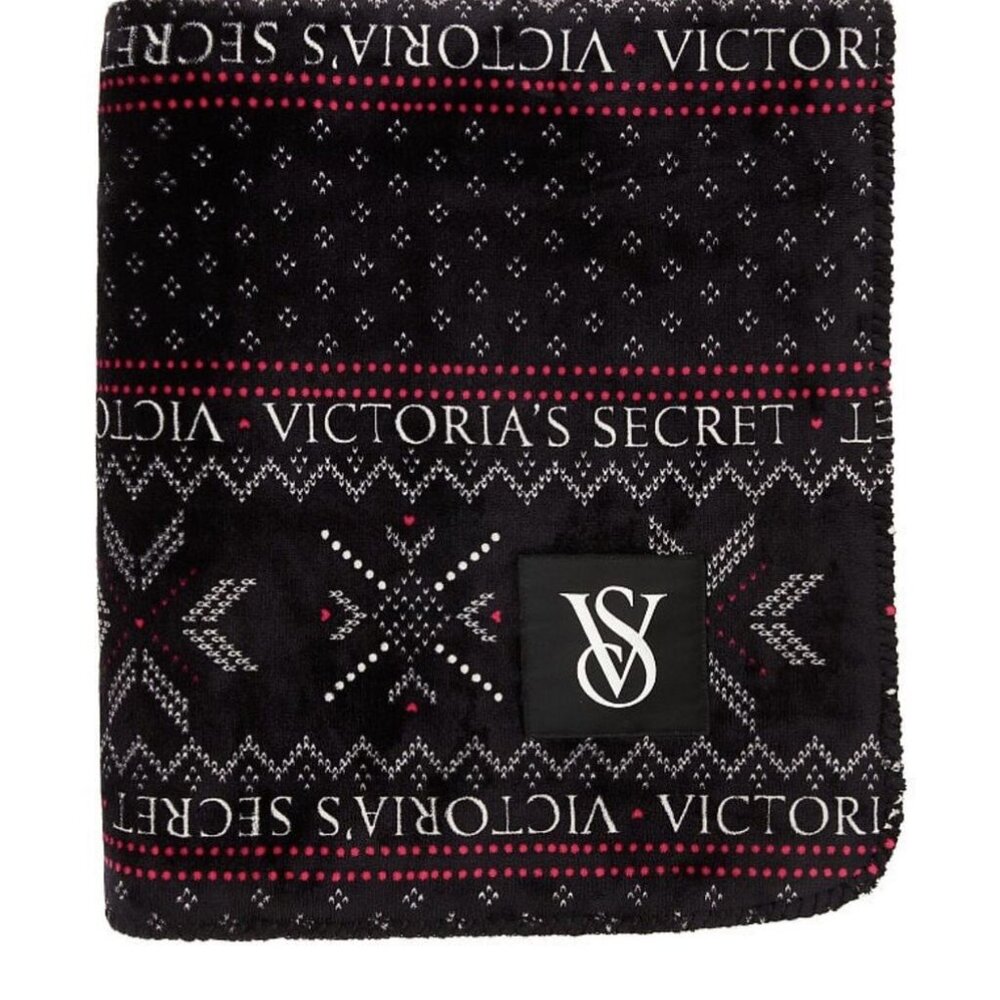 VICTORIA’S SECRET SHERPA  Cozy Fleece Blanket HOLIDAY 2023,  New  VS Sherpa